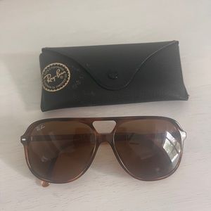Women’s Ray-Bans